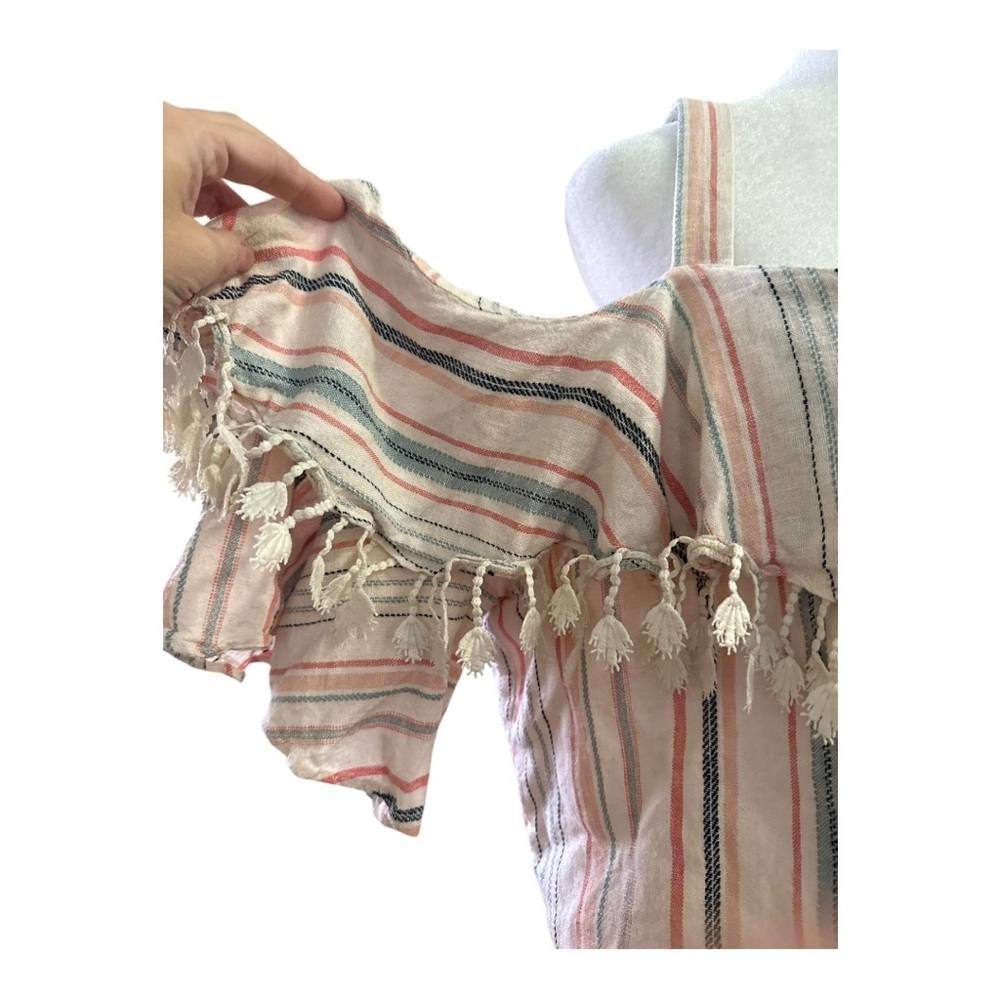 Takara Fun Summer Off-The-Shoulder cropped top with tassels Boho Fest - Picture 2 of 7